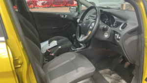 2013 Ford Fiesta 1.0 T Ecoboost Zetec Yellow 5dr 1 Owner+rare Colour+low Tax+10 Stamps in Yellow — image 5