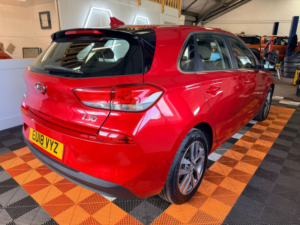 2018 Hyundai I30 1.0 T-Gdi Blue Drive Se Nav Hatchback 5dr Petrol Manual Euro 6 (s/s) (120 Ps) in Red — image 5