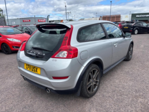 2011 Volvo C30 2.0 D3 Se Lux Sports Coupe Geartronic Euro 5 3dr in Silver — image 5