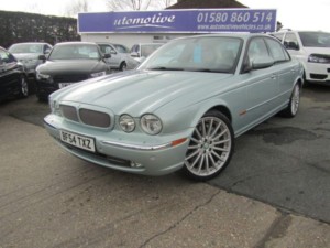 2004 Jaguar Xjr