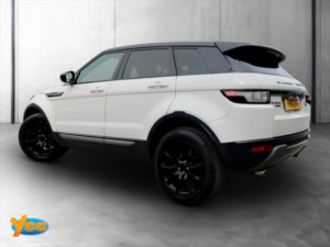 2014 Land Rover Range Rover Evoque 2.2 Sd4 Pure Tech SUV 5dr Diesel Auto 4WD Euro 5 (s/s) (190 Ps) in White — image 5