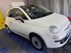 2009 Fiat 500 1.2 Lounge Euro 5 (s/s) 3dr in Black — image 4
