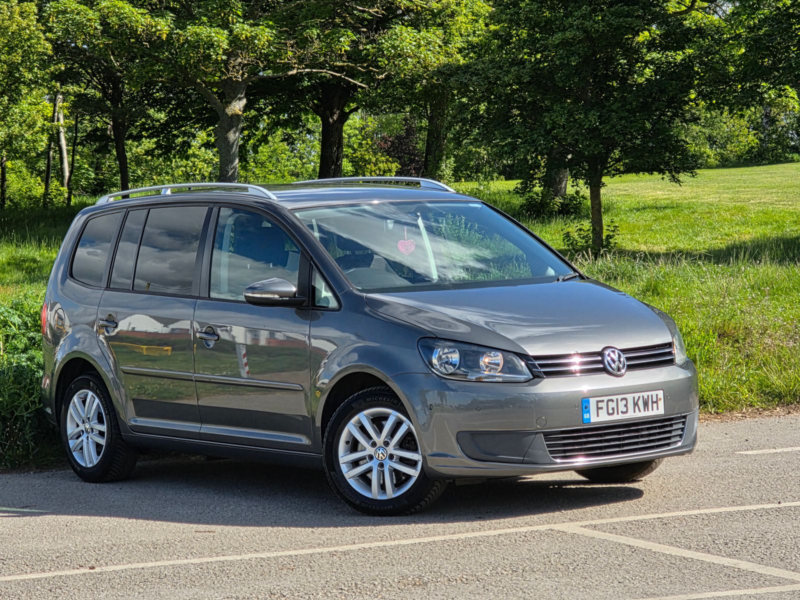 2013 Volkswagen Touran 2.0 Tdi Se MPV 5dr Diesel Manual Euro 5 (140 Ps) in Grey — image 1