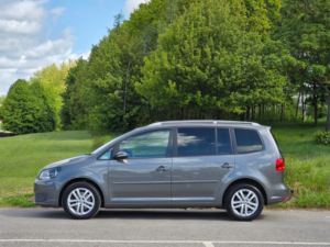2013 Volkswagen Touran 2.0 Tdi Se MPV 5dr Diesel Manual Euro 5 (140 Ps) in Grey — image 4