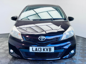 2025 Toyota Yaris Icon CVT in Purple — image 2