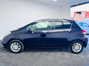 2025 Toyota Yaris Icon CVT in Purple — image 4