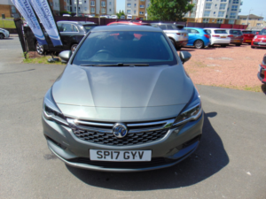 2017 Vauxhall Astra 1.4 I Turbo Sri * Only 35138 Miles On The Clock * Mot March 2027 * Finance Available * Free 6 Months in Grey — image 5
