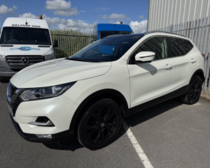 2017 Nissan Qashqai 1.5 Dci N-Connecta in White — image 2
