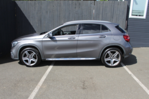 2018 Mercedes-Benz Gla 2.1 Gla220d Amg Line in Grey — image 3