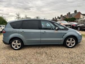 2010 Ford S-Max