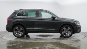 2019 Volkswagen Tiguan 2.0 Tdi Match in Grey — image 2