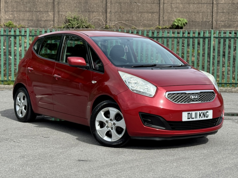 2011 Kia Venga 1.6 2 in Red — image 1