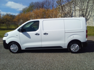 2021 Vauxhall Vivaro 2.0 Turbo Diesel 3100 Edition L1 H1 in White — image 5