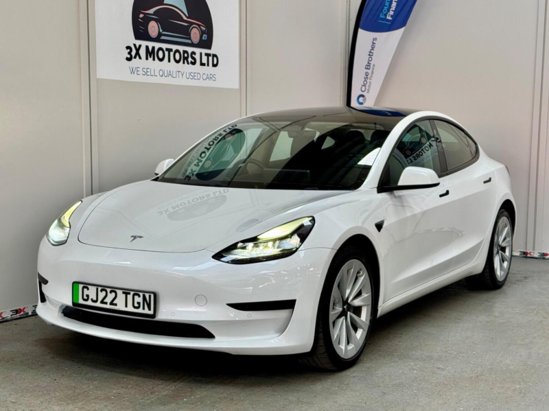 2022 Tesla Model 3 Standard Range Plus Auto Rwd 4dr in White — image 1