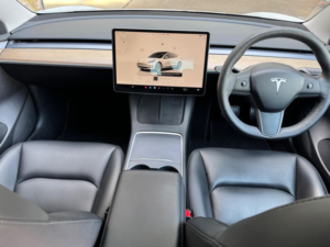 2022 Tesla Model 3 Standard Range Plus Auto Rwd 4dr in White — image 4