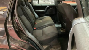 2011 Land Rover Freelander 2 2.2 Td4 Gs Commandshift 4WD Euro 5 5dr in Black — image 3