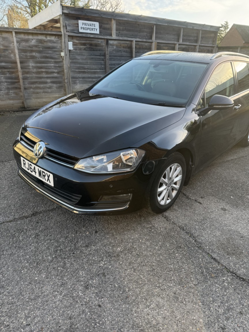 2015 Volkswagen Golf 2.0 Tdi Bluemotion Tech Gt in Black — image 1
