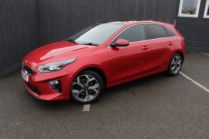 2019 Kia Ceed 1.4 T-Gdi First Edition in Red — image 4