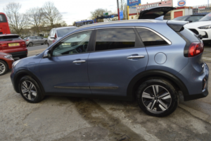 2020 Kia Niro 1.6 Gdi 8.9kwh 3 in Blue — image 5