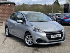 2017 Peugeot 208 1.2 Puretech Active in Silver — image 2