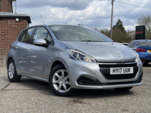 2017 Peugeot 208 1.2 Puretech Active in Silver — image 3