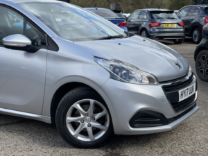 2017 Peugeot 208 1.2 Puretech Active in Silver — image 4