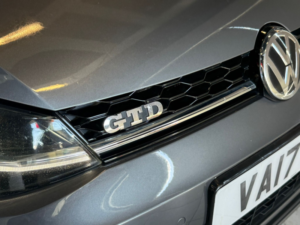 2017 Volkswagen Golf 2.0 Tdi Bluemotion Tech Gtd in Grey — image 5