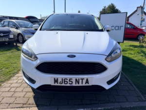 2015 Ford Focus 1.5 Tdci Zetec Euro 6 (s/s) 5dr in White — image 2