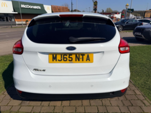 2015 Ford Focus 1.5 Tdci Zetec Euro 6 (s/s) 5dr in White — image 6