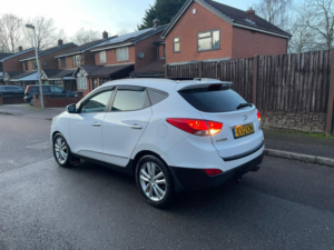 2012 Hyundai Ix35 2.0 Crdi Premium in White — image 4