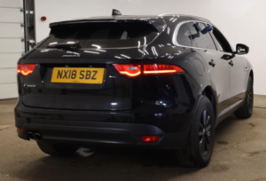 2018 Jaguar F-Pace 2.0 D165 Prestige Euro 6 (s/s) 5dr in Black — image 3