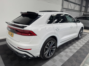 2020 Audi Sq8 4.0 Tdi V8 in White — image 6