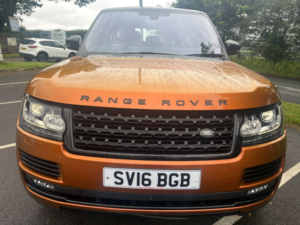 2016 Land Rover Range Rover 5.0 V8 Autobiography in Orange — image 2
