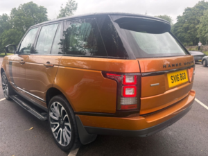 2016 Land Rover Range Rover 5.0 V8 Autobiography in Orange — image 3