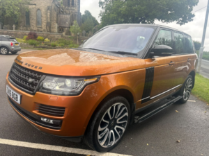 2016 Land Rover Range Rover 5.0 V8 Autobiography in Orange — image 4