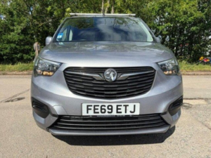 2019 Vauxhall Combo 1.6 Turbo D 2300 Sportive L2 H1 Euro 6 (s/s) 4dr in Grey — image 2