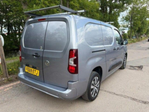 2019 Vauxhall Combo 1.6 Turbo D 2300 Sportive L2 H1 Euro 6 (s/s) 4dr in Grey — image 6