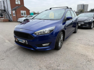 2017 Ford Focus 1.0t Ecoboost St-Line Euro 6 (s/s) 5dr in Blue — image 4