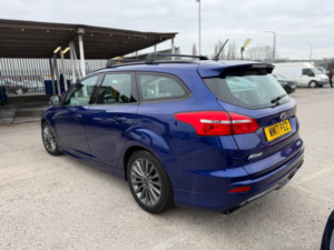 2017 Ford Focus 1.0t Ecoboost St-Line Euro 6 (s/s) 5dr in Blue — image 5
