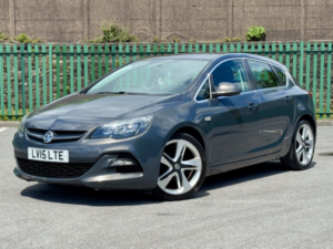 2015 Vauxhall Astra 1.6 16v Limited Edition in Grey — image 3