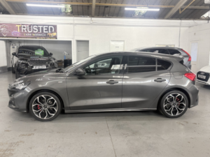 2020 Ford Focus 1.5 Ecoblue St-Line X in Grey — image 5