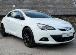 2014 Vauxhall Astra 1.4 Astra Gtc Sri S/s 3dr in White — image 3