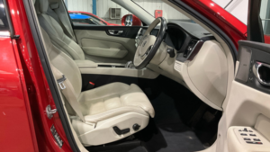 2019 Volvo Xc60 T8 Twin Engine Inscription Pro AWD in Red — image 6
