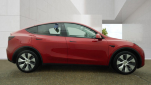2024 Tesla Model Y (dual Motor) Long Range SUV 5dr Electric Auto 4wde (384 Bhp) in Red — image 5