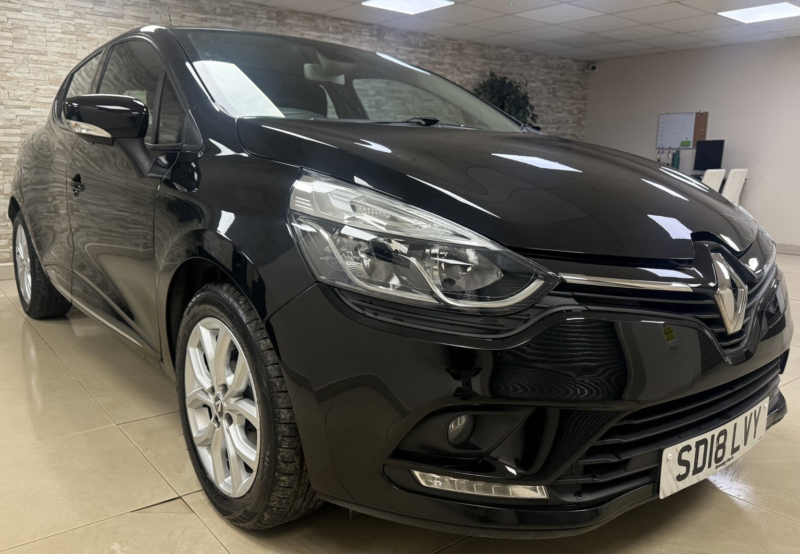 2018 Renault Clio 0.9 Tce Dynamique Nav Hatchback 5dr Petrol Manual Euro 6 (s/s) (90 Ps) in Multicolour — image 1