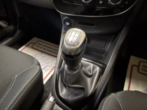 2018 Renault Clio 0.9 Tce Dynamique Nav Hatchback 5dr Petrol Manual Euro 6 (s/s) (90 Ps) in Multicolour — image 6