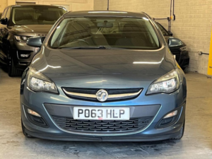 2013 Vauxhall Astra 1.4 16v Energy Hatchback 5dr Petrol Manual Euro 5 (100 Ps) in Blue — image 2