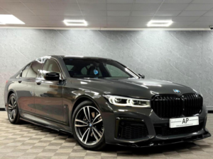 2019 BMW 7 Series 3.0 730d M Sport Auto Xdrive Euro 6 (s/s) 4dr in Individual Dravit Grey — image 3