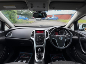2015 Vauxhall Astra Gtc 2.0 Cdti Sri Euro 5 (s/s) 3dr in White — image 4