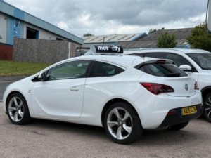 2015 Vauxhall Astra Gtc 2.0 Cdti Sri Euro 5 (s/s) 3dr in White — image 6
